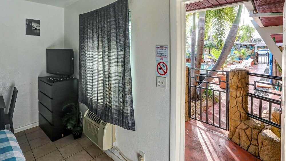 Фото Green Seas Motel