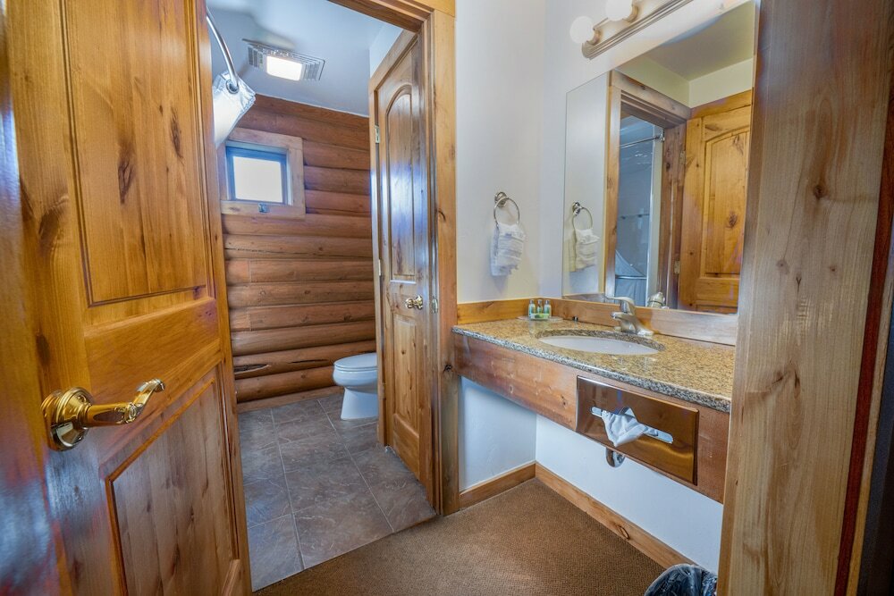 Фото Flying Saddle Resort