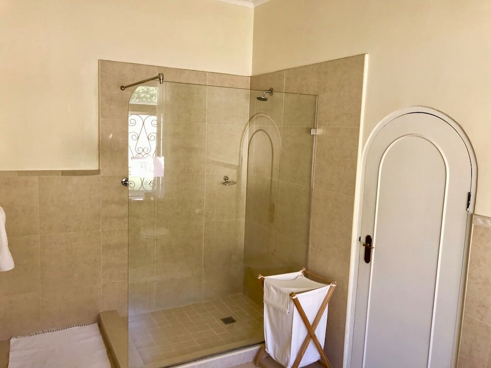 Фото Sundown Manor Guest House