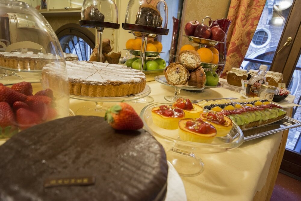 Фото Hotel Becher