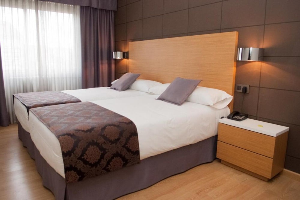 Фото Hotel Universal