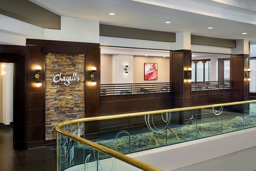 Фото Sheraton Hamilton Hotel