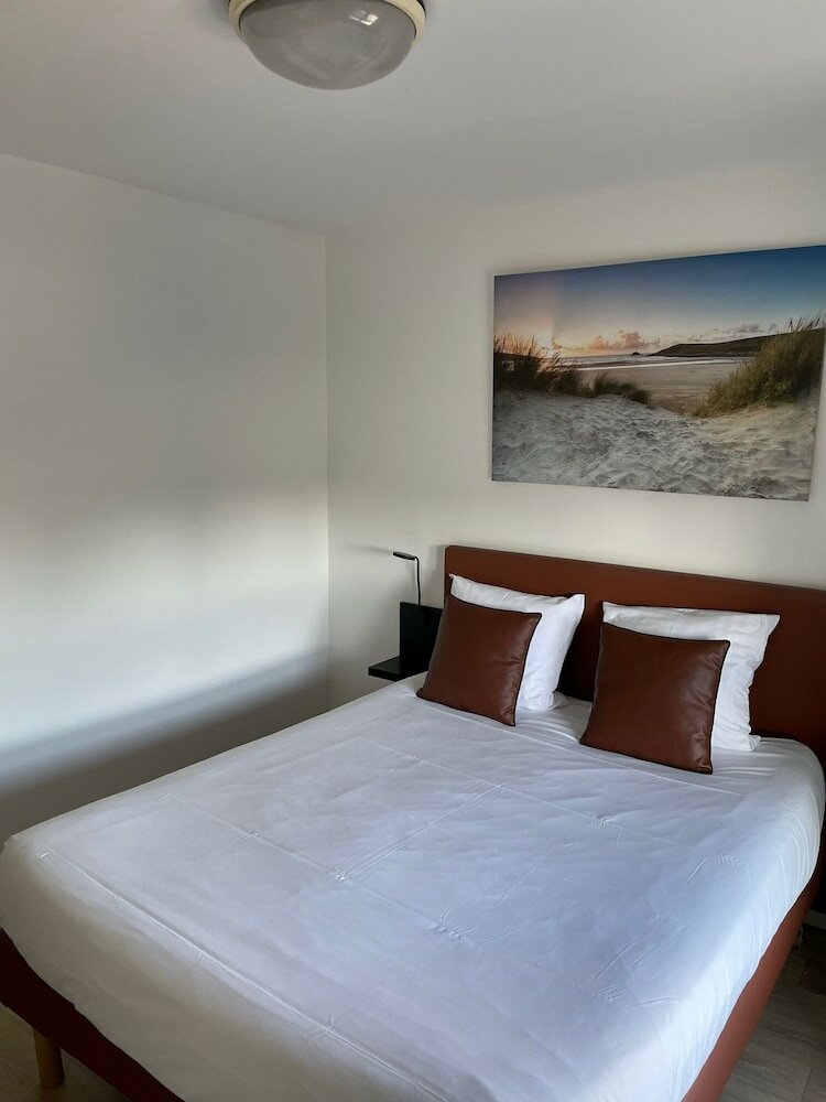 Фото Brit Hotel Cherbourg Octeville