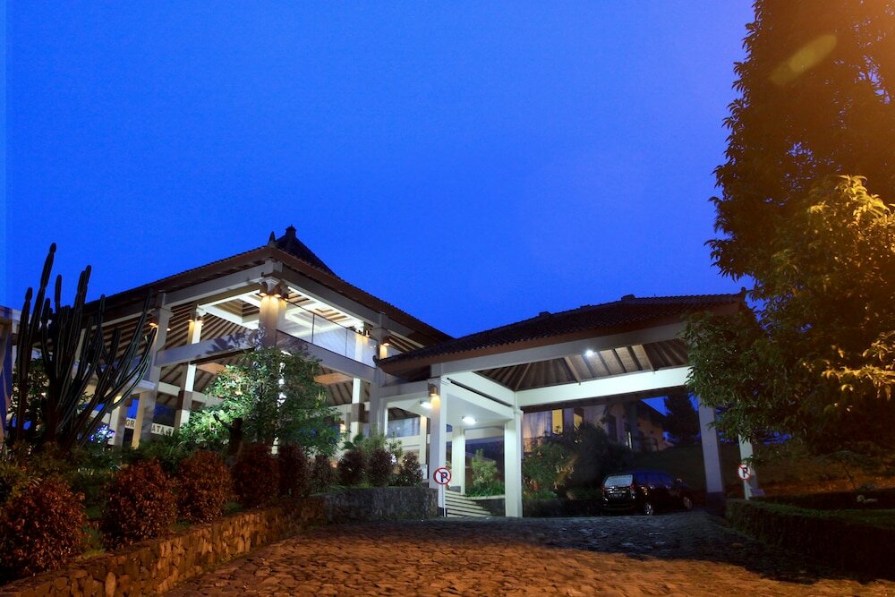 Фото D'Emmerick Salib Putih Hotel Salatiga