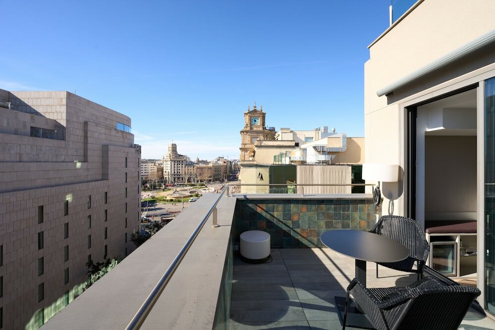 Фото Catalonia Square