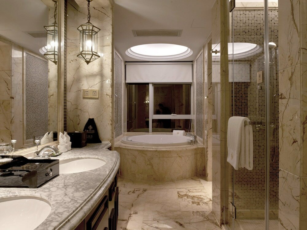 Фото Yinxin Century Hotel