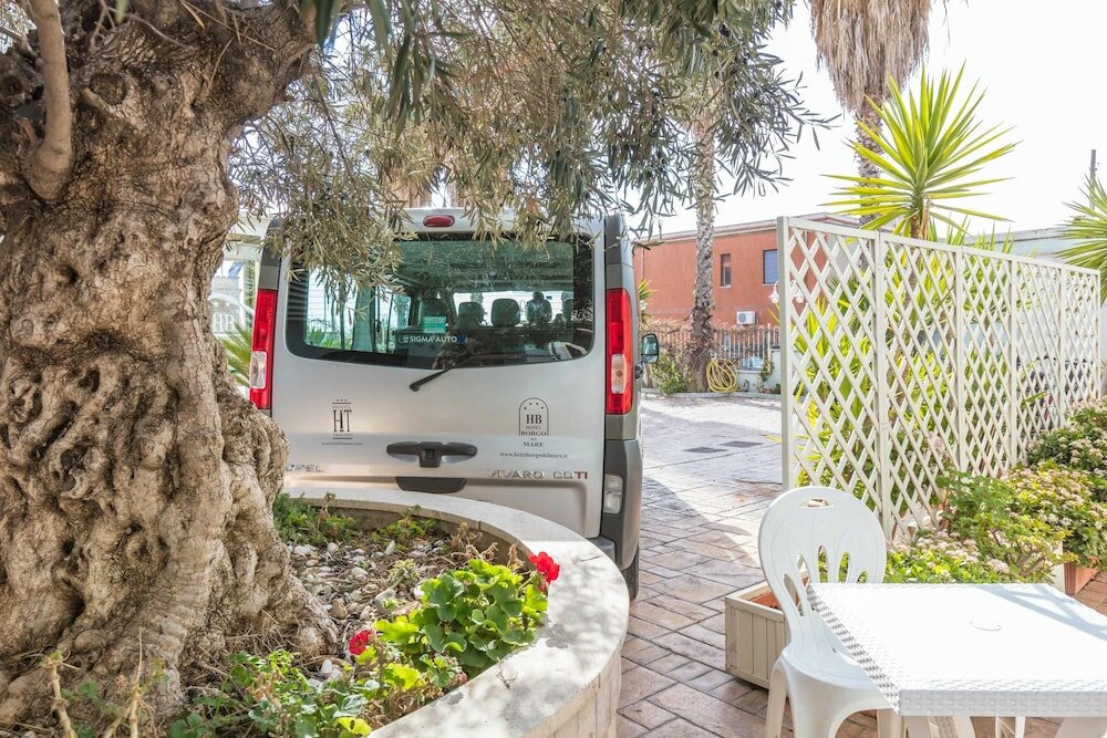 Фото Hotel Borgo Del Mare