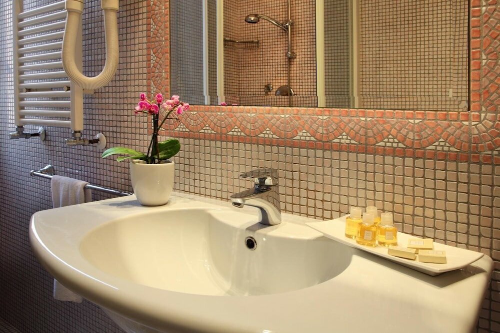 Фото Serena Hotel