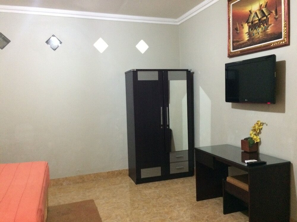 Фото Crown Hotel