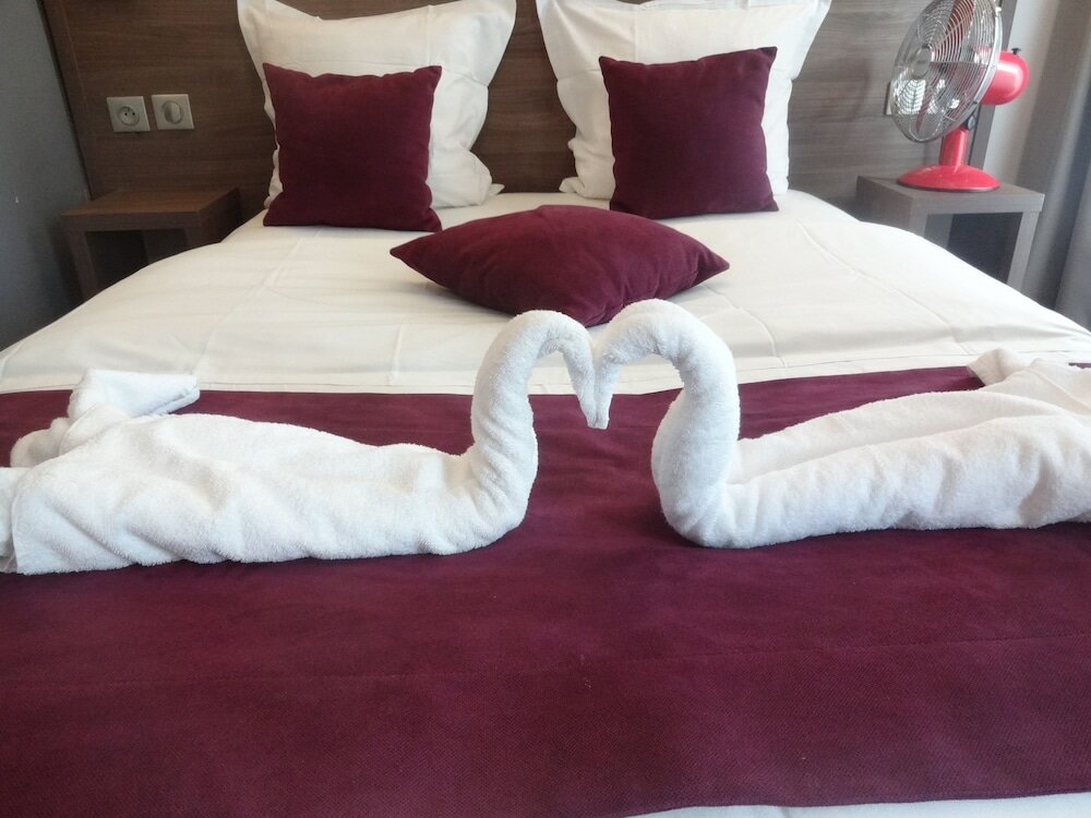 Фото Hotel La Perle Montparnasse