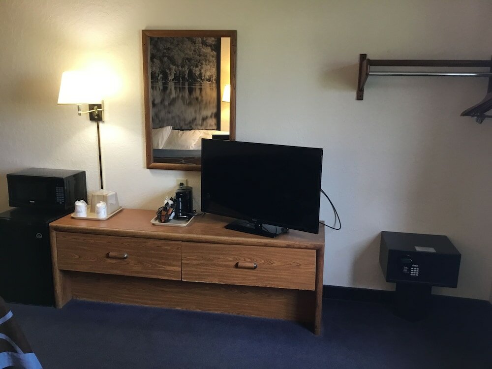 Фото Super 8 by Wyndham Sidney Ny