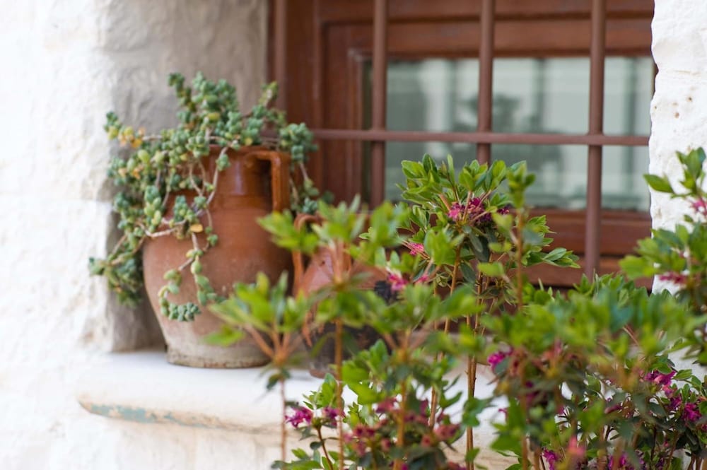 Фото Le Alcove Luxury Resort nei Trulli