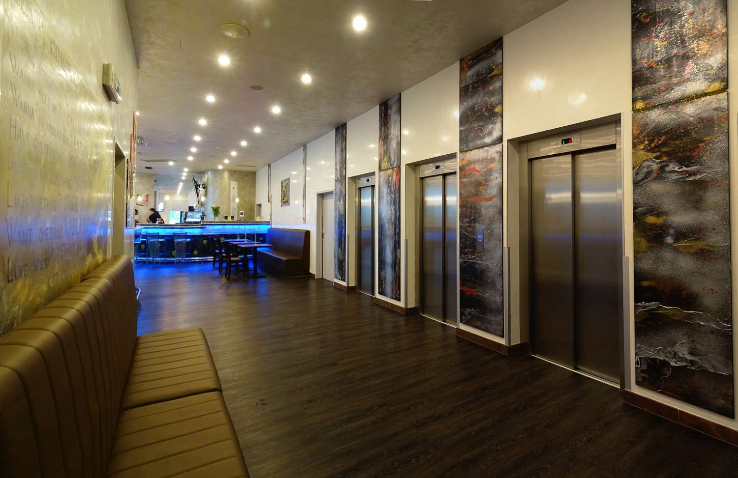 Фото Amedia Express Prag, Trademark Collection by Wyndham