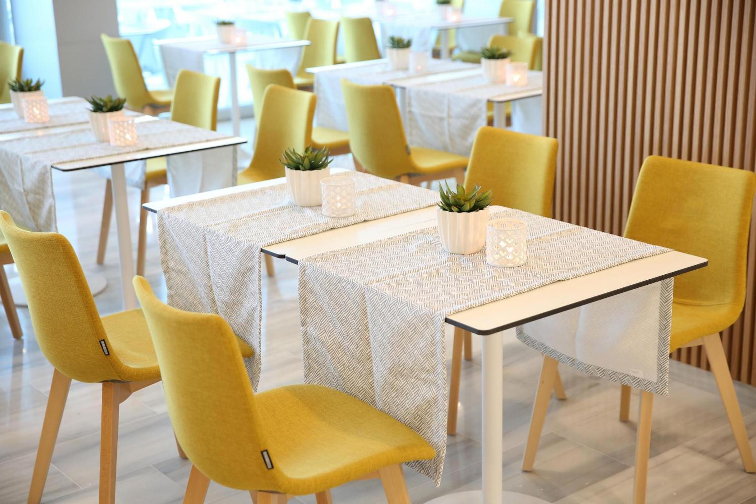 Фото Santa Monica Suites Hotel