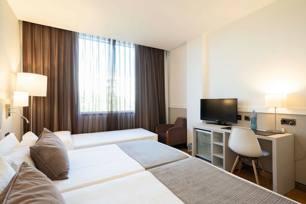 Фото Catalonia Gran Hotel Verdi