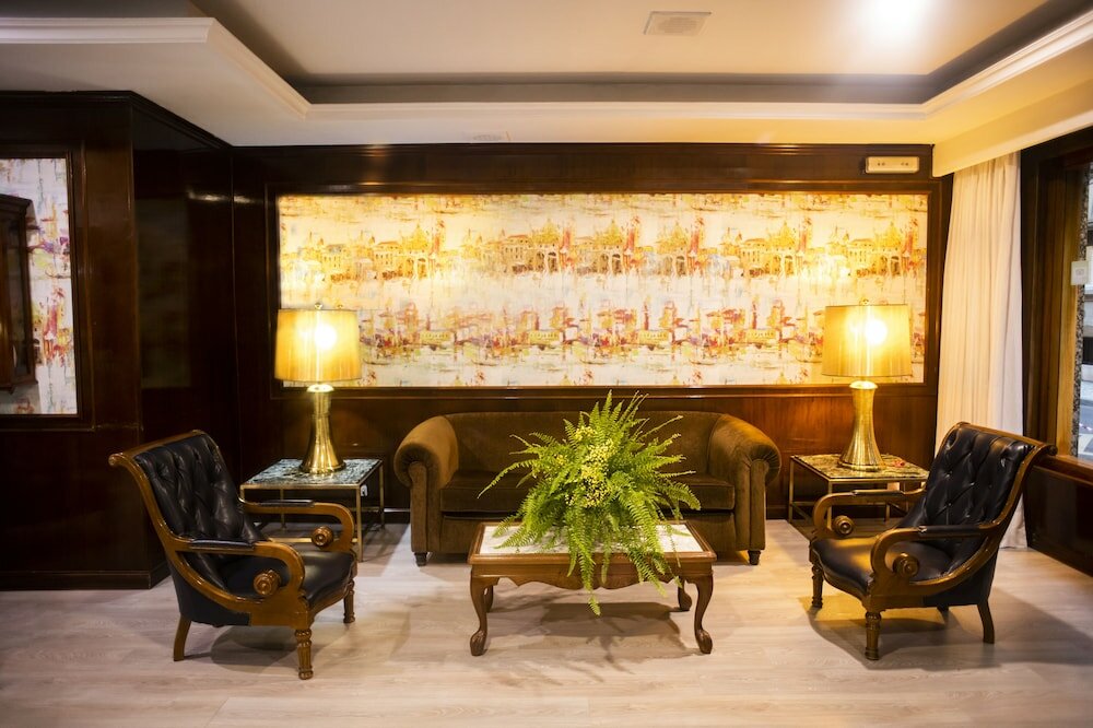 Фото Hotel Zaragoza Royal