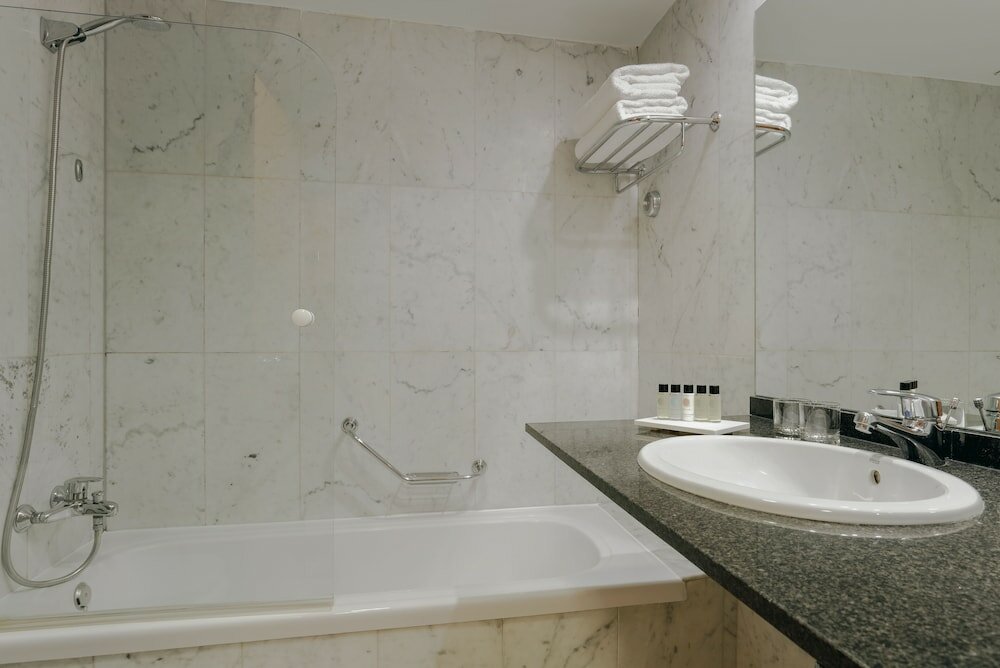 Фото Hotel Catalonia Barcelona Beach