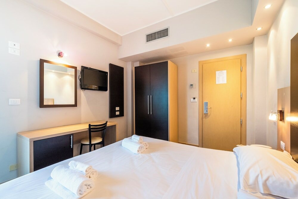 Фото Hotel Aiglon