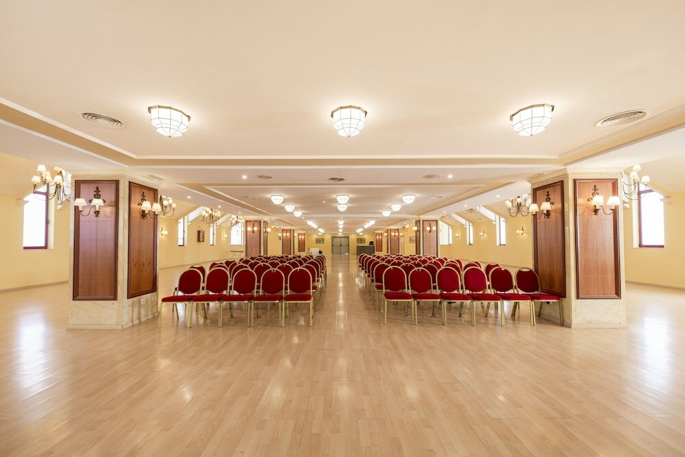 Фото Hotel Las Palmeras Affiliated by Fergus