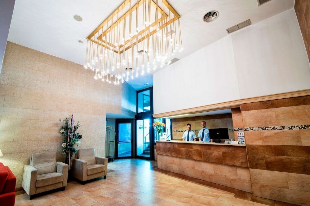 Фото Petit Palace Eixample