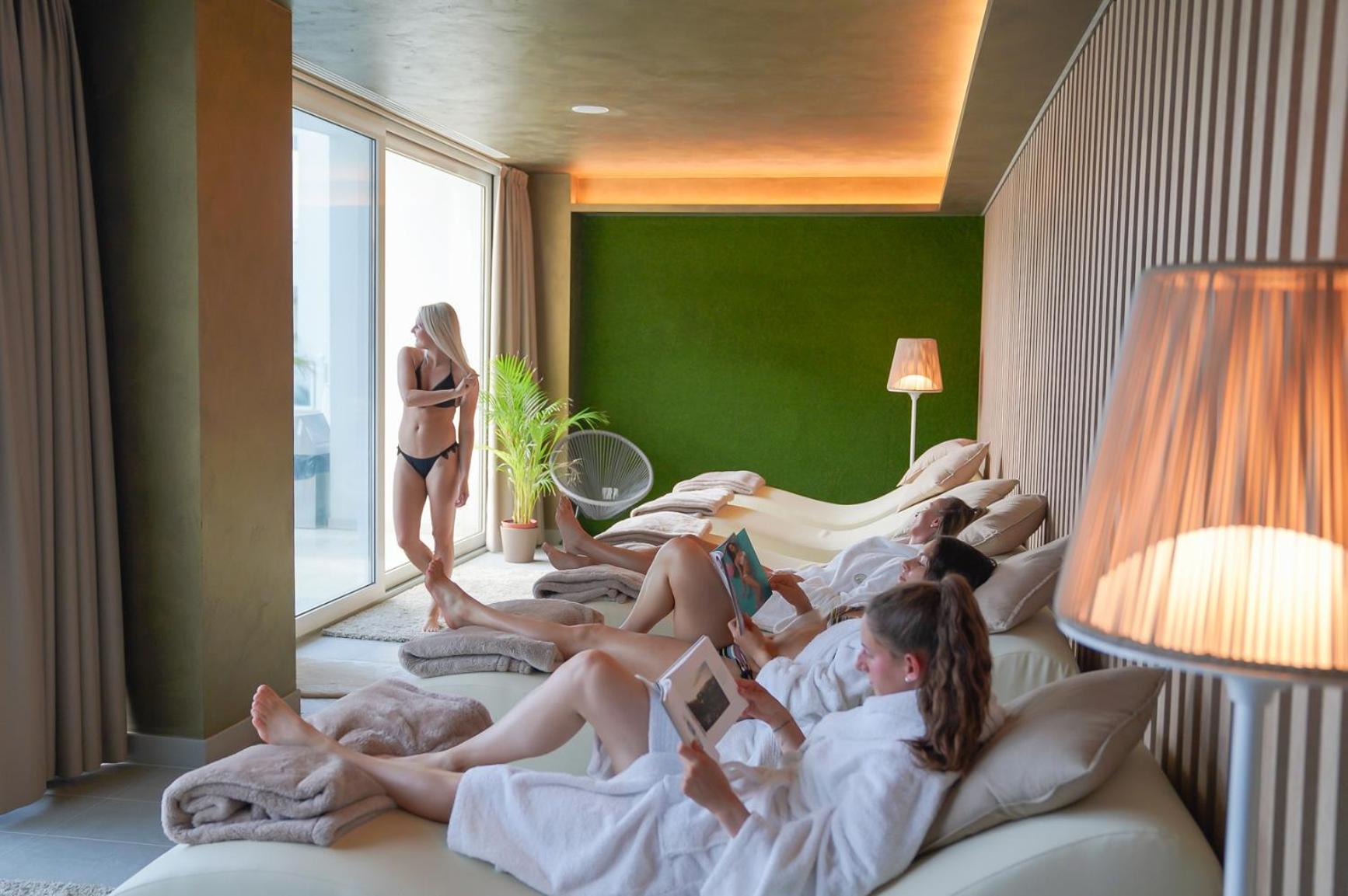 Фото Hotel International Beach