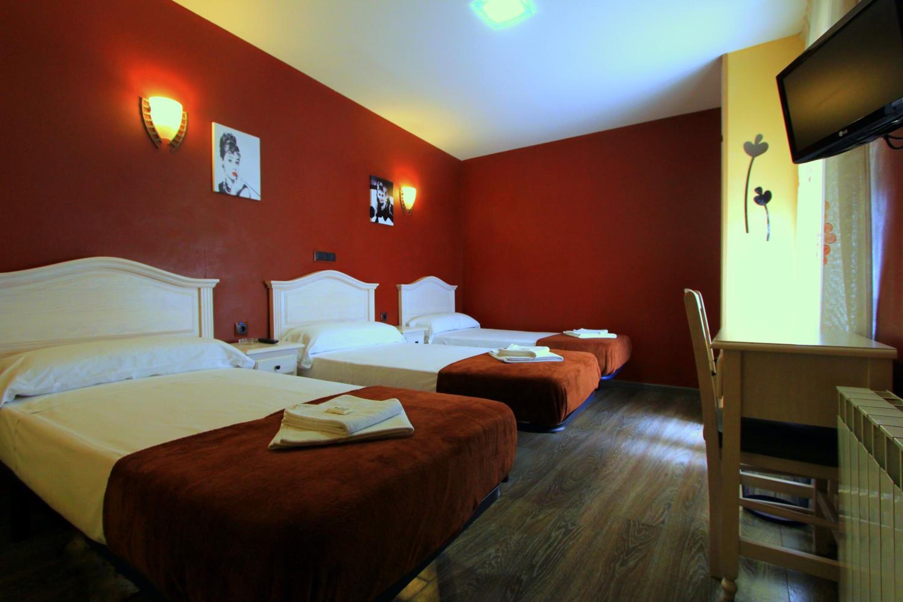 Фото Hostal Regio