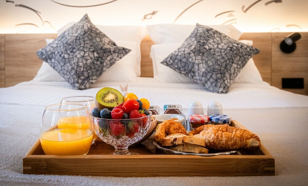 Фото Green Park Hotel Paris