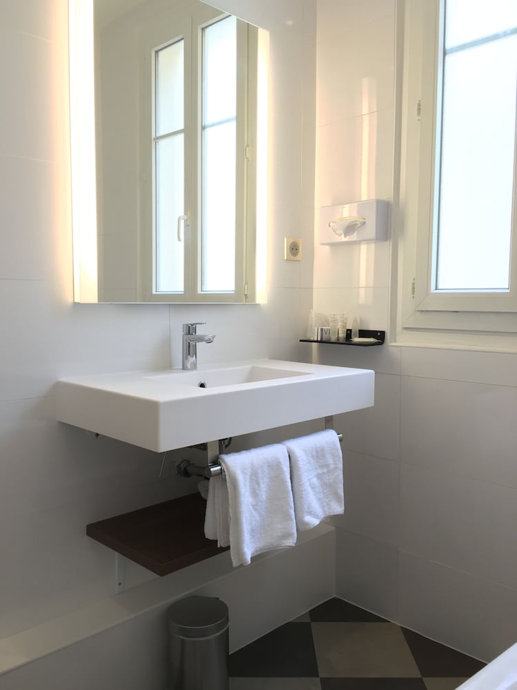 Фото Hotel Paris Vaugirard