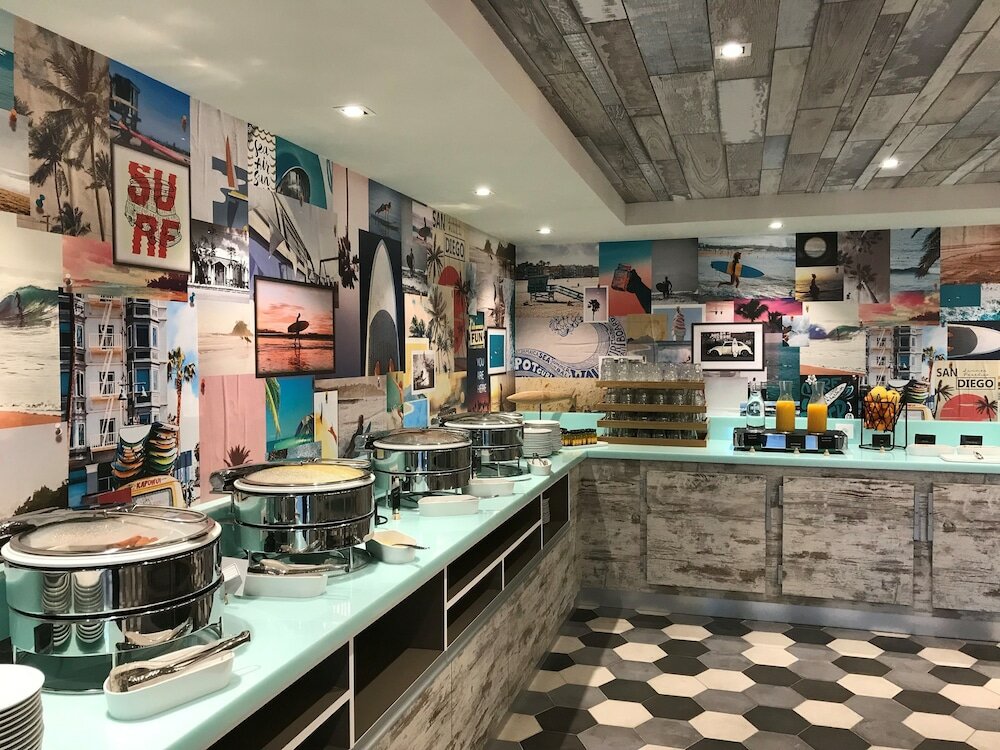 Фото Hampton by Hilton Paris Clichy