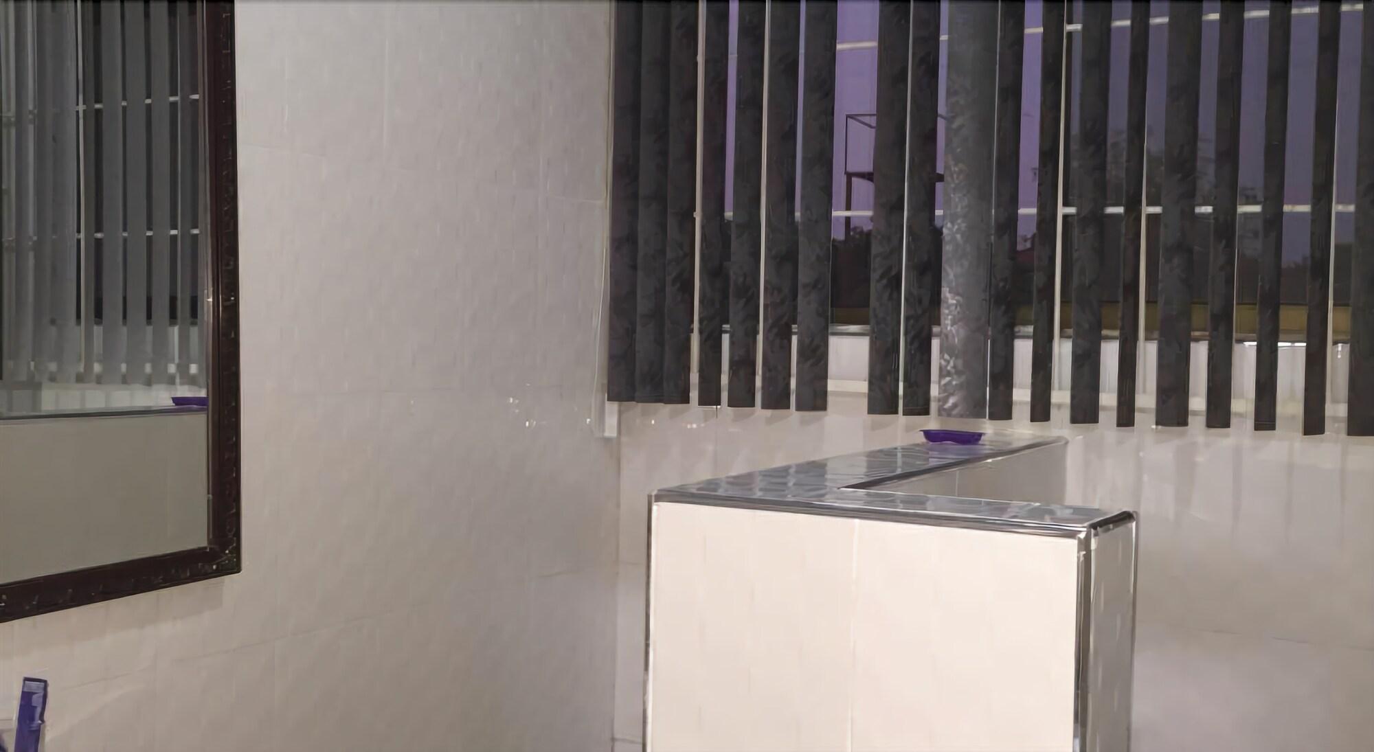 Фото Campbell Hotel Accra