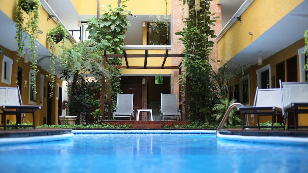 Фото отеля 1