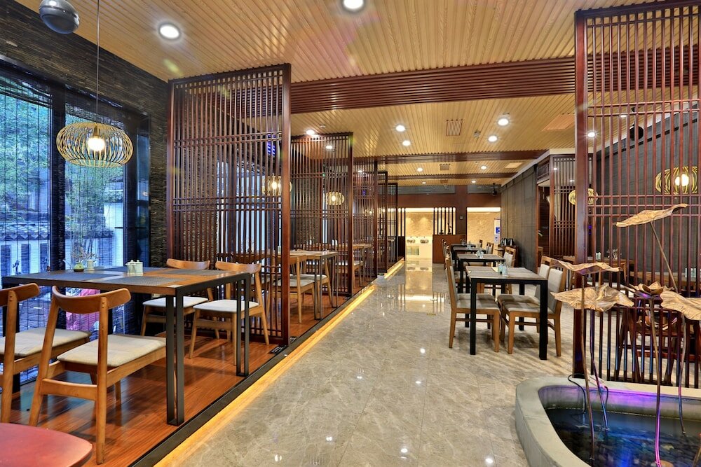 Фото Hiking Hotel Hangzhou