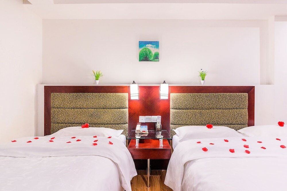 Фото Kaiserdom Hotel China Plaza