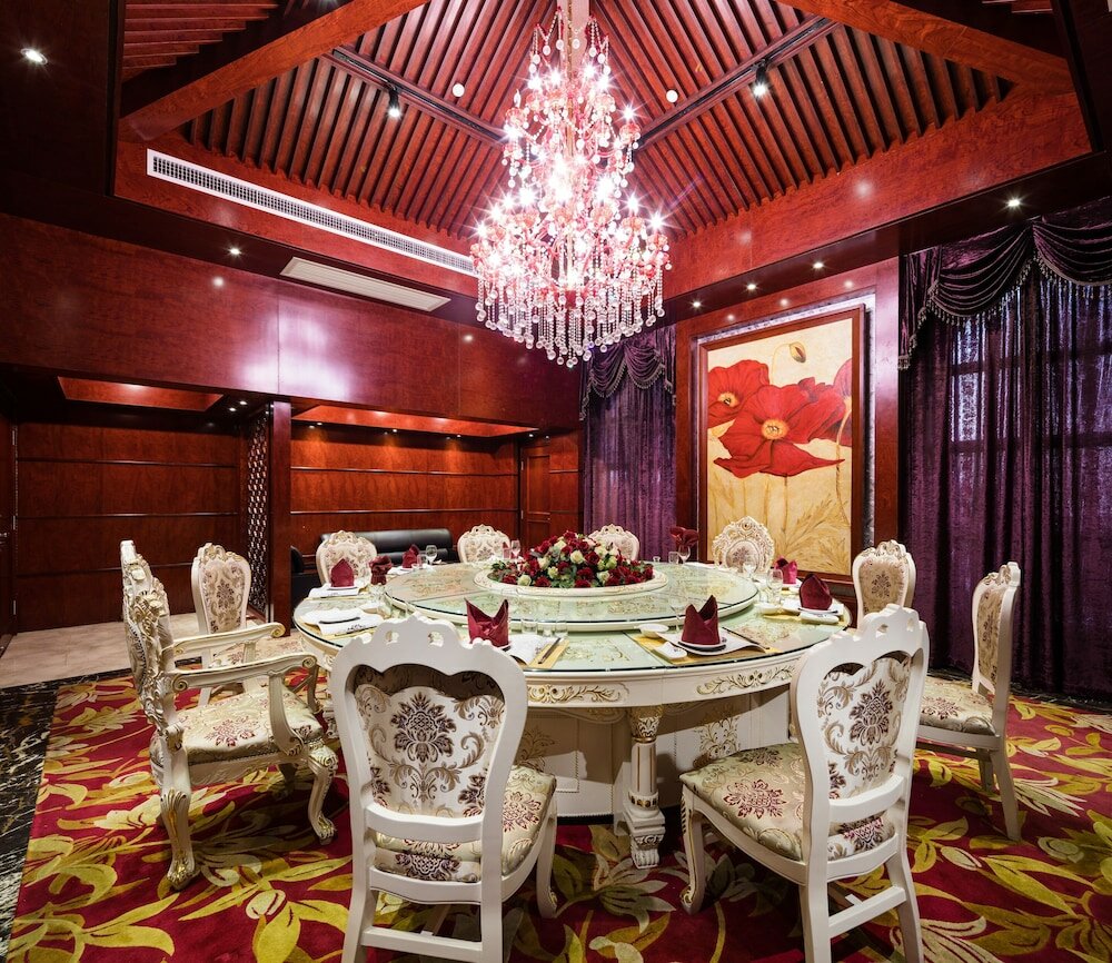 Фото Guangzhou Gorgeous Hotel