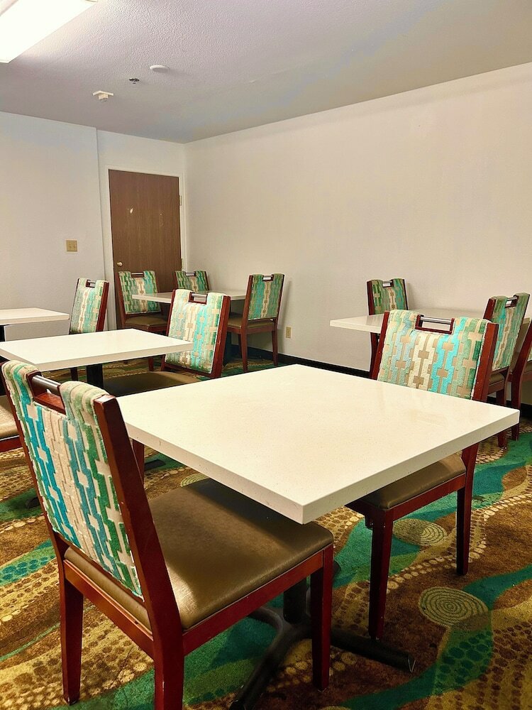 Фото Quality Inn & Suites Wine Country