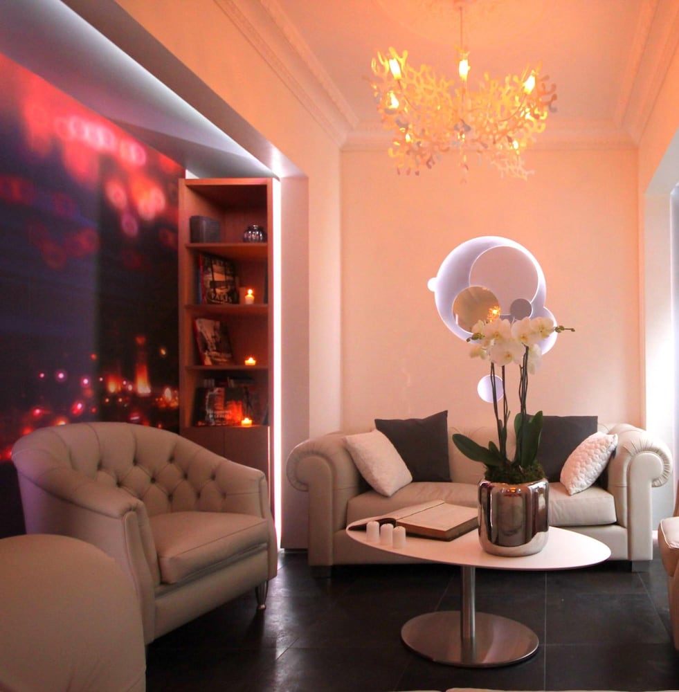 Фото Hotel Lumières Montmartre Paris