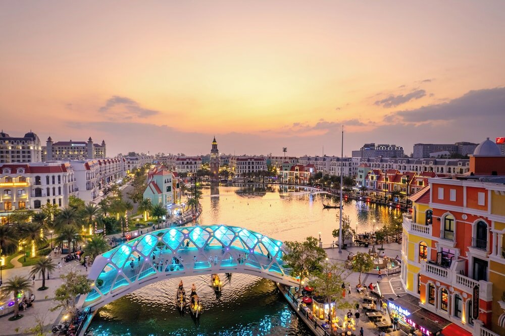 Фото Vinholidays Fiesta Phu Quoc