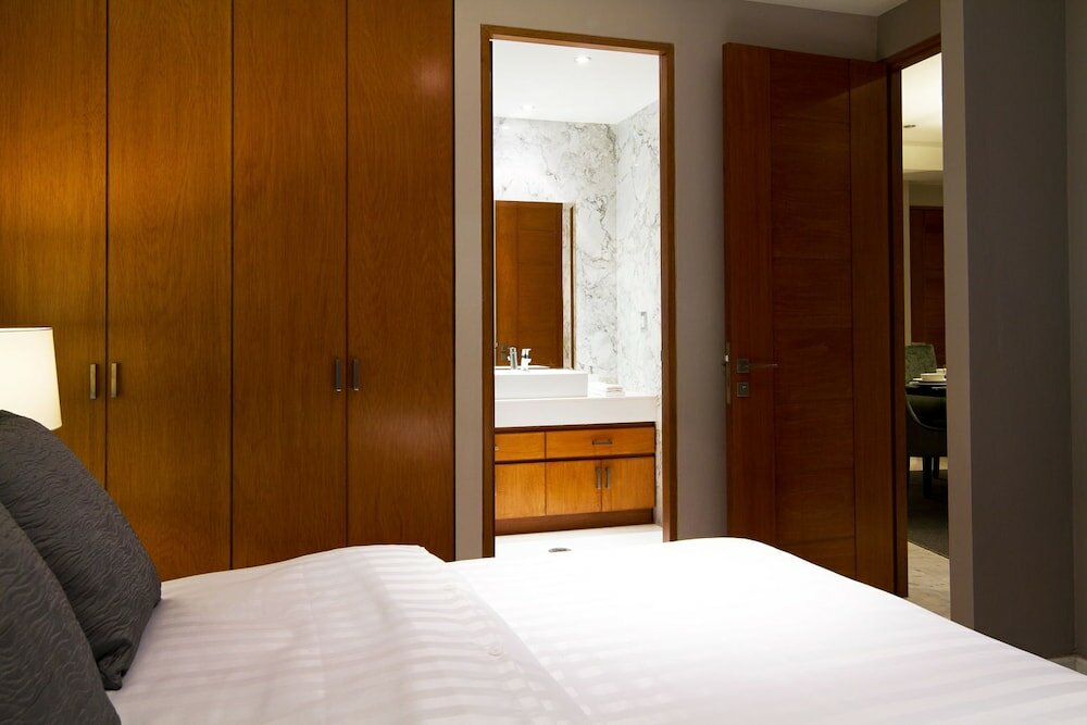 Фото Pennsylvania Suites