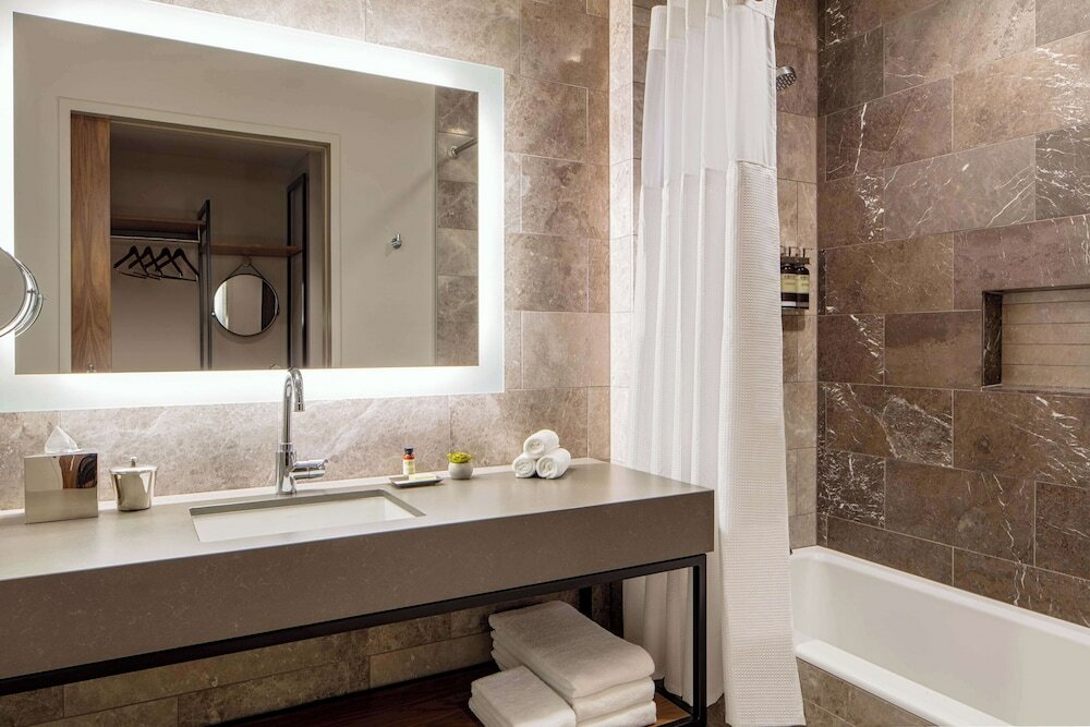 Фото Hyatt Regency Lake Washington at Seattle’s Southport