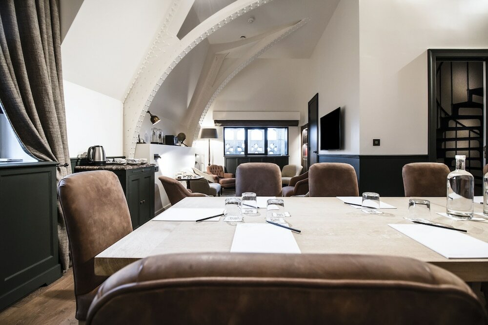 Фото 1898 The Post