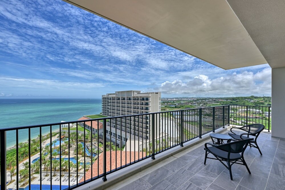 Фото Ryukyu Hotel & Resort Nashiro Beach