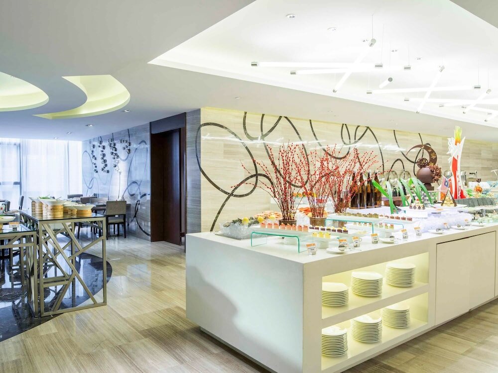 Фото Novotel Nanjing Central Suning