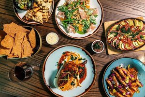 Гостиница Atheneum Suite Hotel