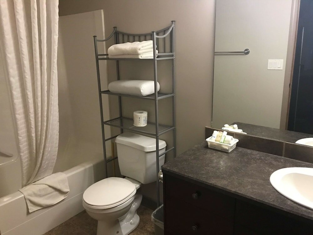 Фото Surestay Plus by Best Western Hardisty