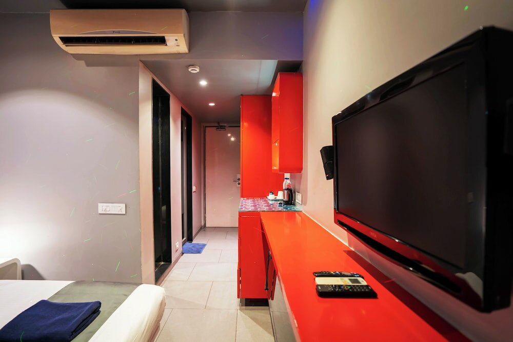 Фото SinQ Party Hotel