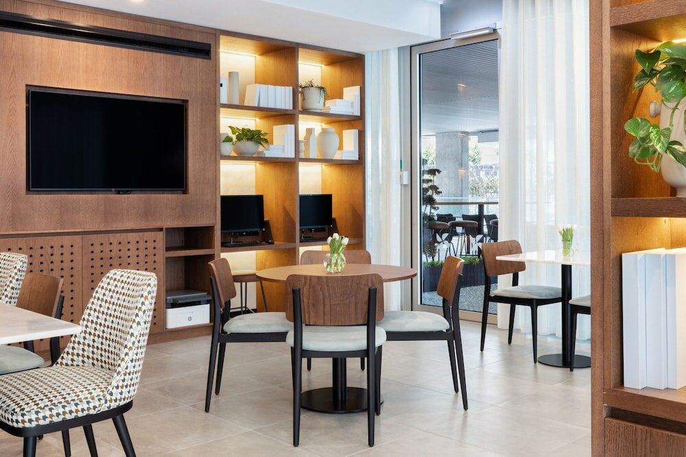 Фото Four Points by Sheraton Matosinhos