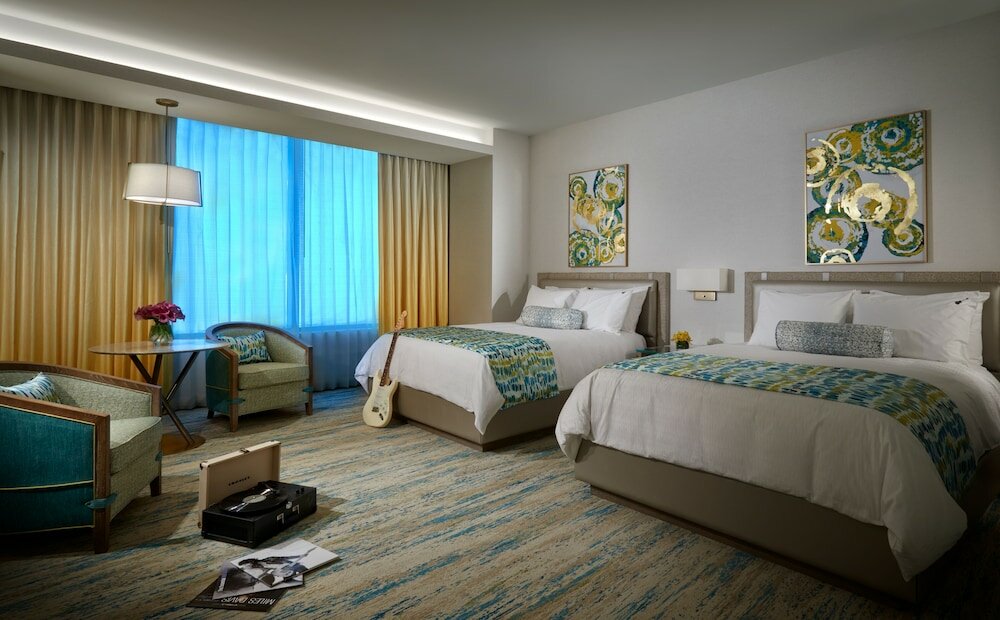 Фото The Guitar Hotel at Seminole Hard Rock