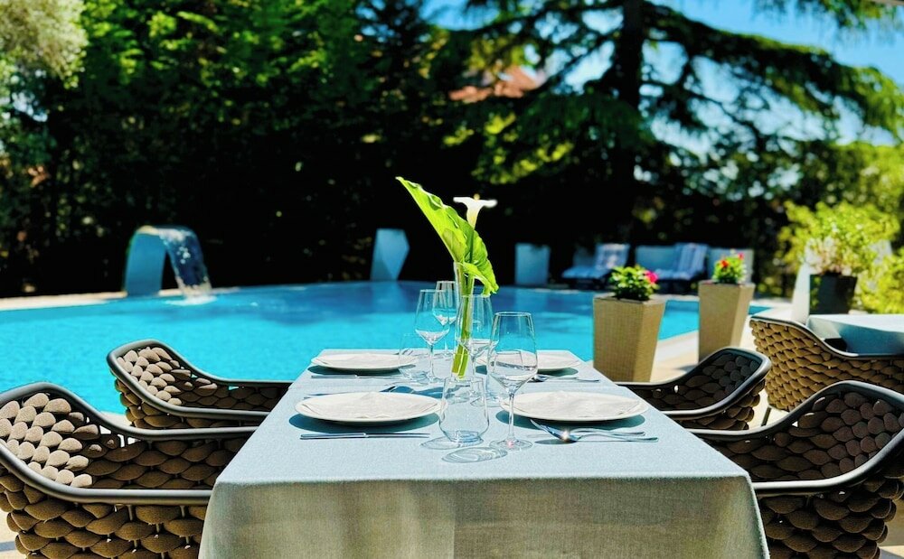 Фото Hotel Arupinum