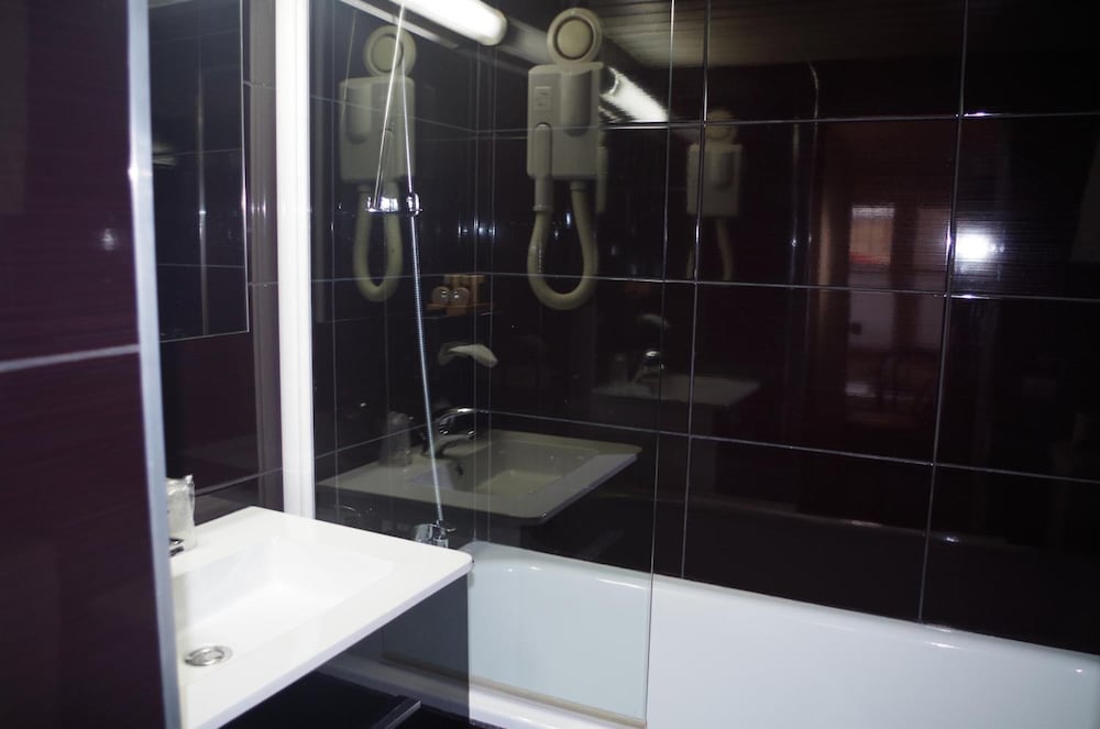 Фото Hôtel Léman Opéra Paris