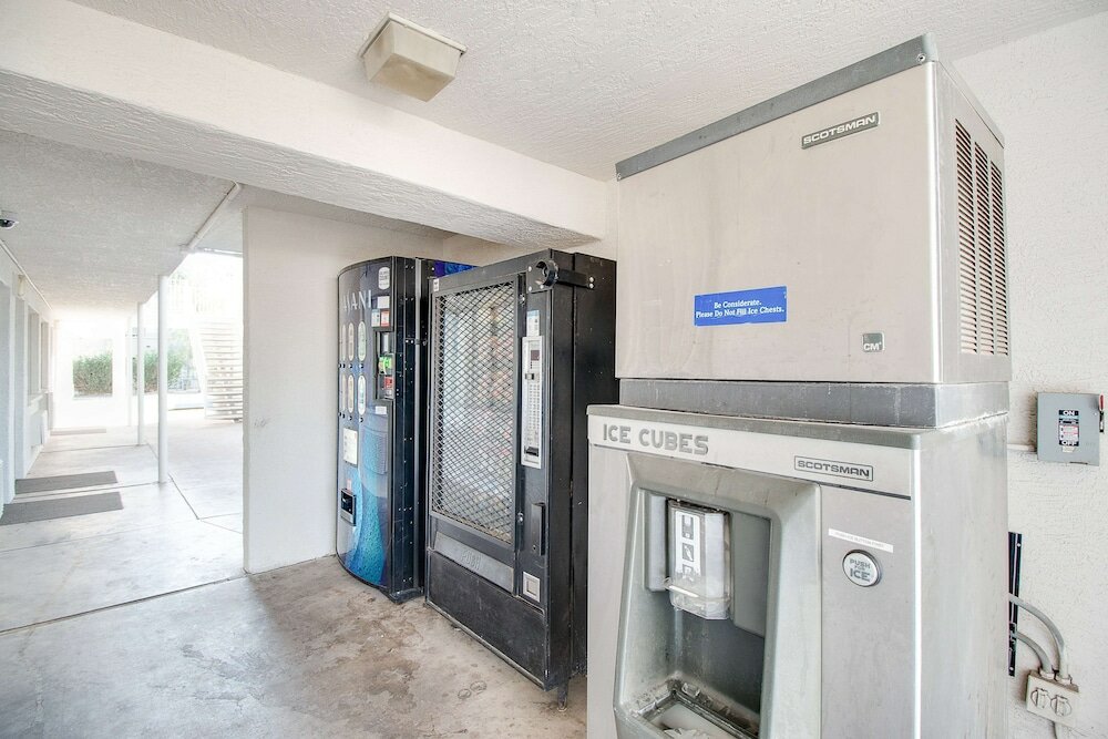 Фото Motel 6 Phoenix, Az  East